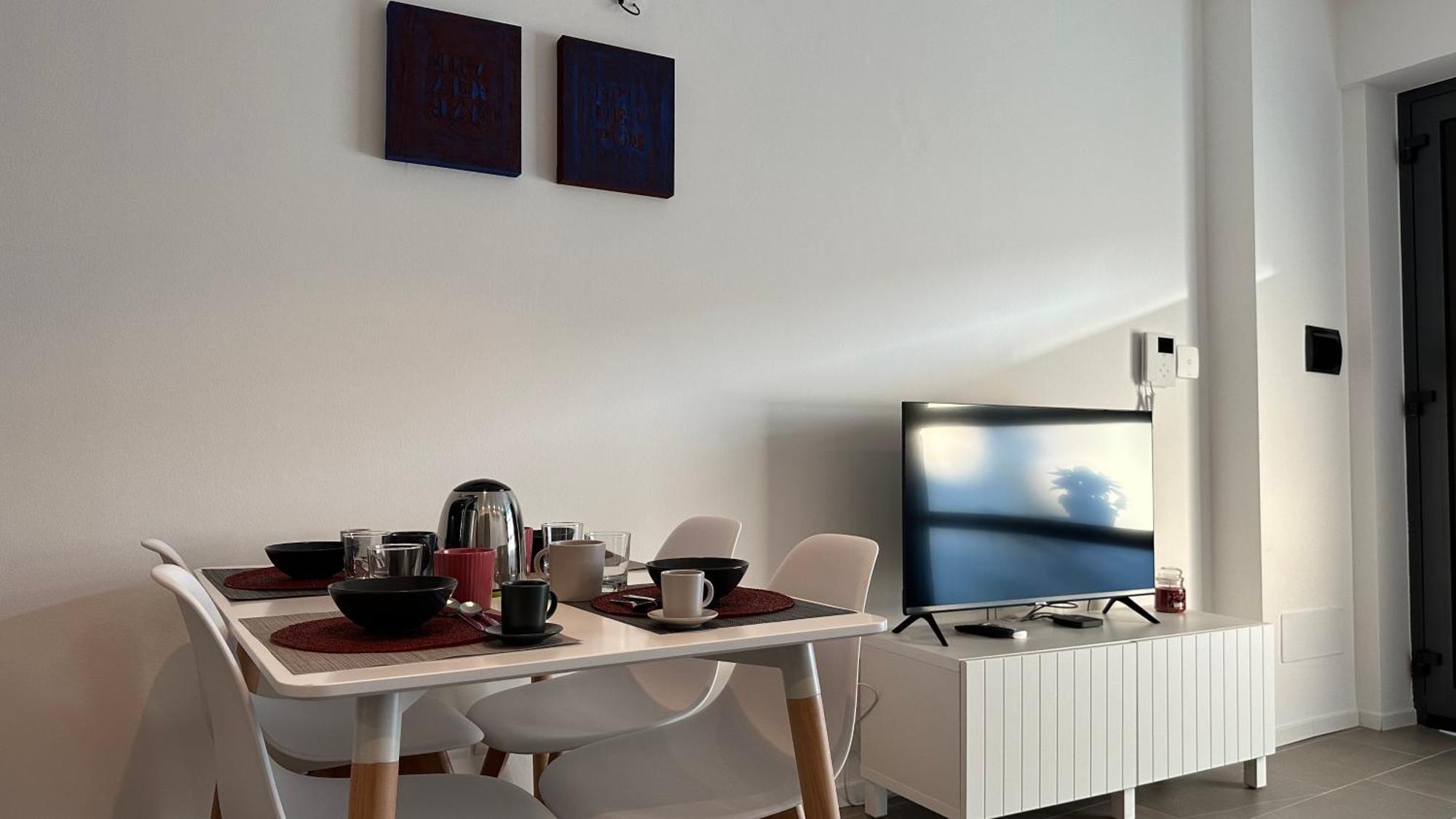 Caseospitali - Casa Navigli Watt, Vicino Al Naviglio, Originale E Luminoso Bilocale Per 4 Con Tutti I Comfort Milano Eksteriør bilde